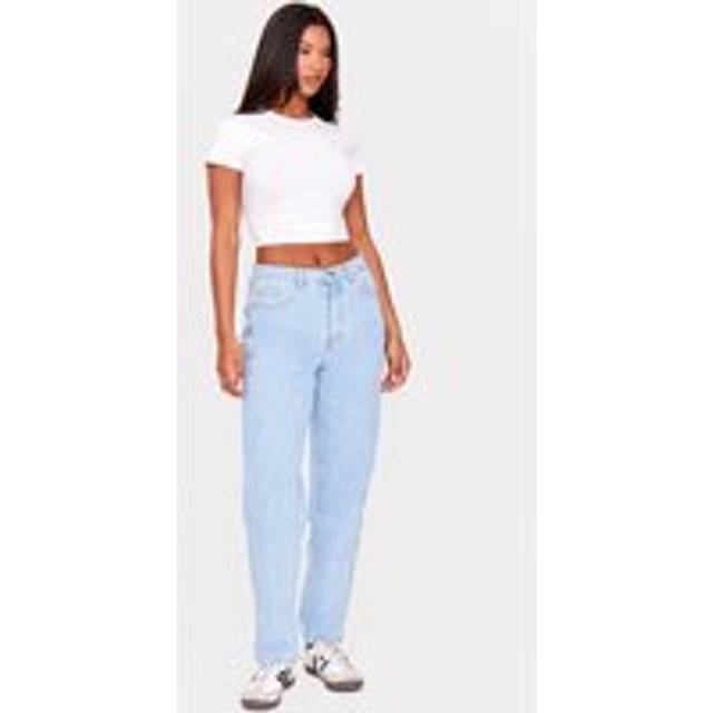 PRETTYLITTLETHING Light Blue Wash High Waist Mom Jeans, Light Blue Wash - 6