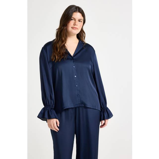 Pyjama shirt in satin