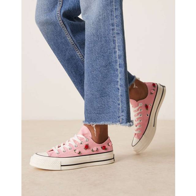 Converse Womens All Star Ox 70 S Trainers Pink Hearts Red, 4