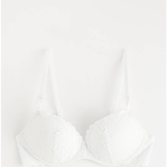 Push up-bh med broderie anglaise
