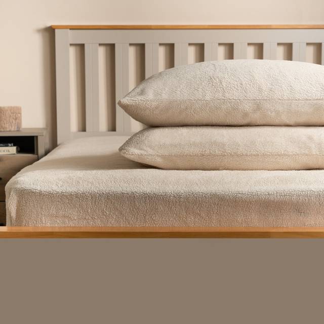 OHS Teddy Fleece Pillowcases - Cream