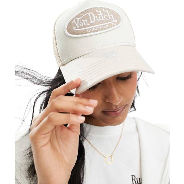 Boston Oval Patch Trucker Cap by Von Dutch - beige - One Size