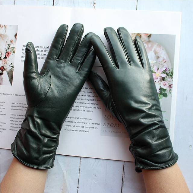 (8 1/2, Dark green) Sheepskin Leather Gloves Women's Fashion Elastic Style Velvet Lining to