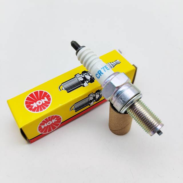 (CR7E 1pcs) 1pcs Original Motorcycle NGK Spark Plug For CB400 GW250 Hornet FZR XJR Bandit ZRX