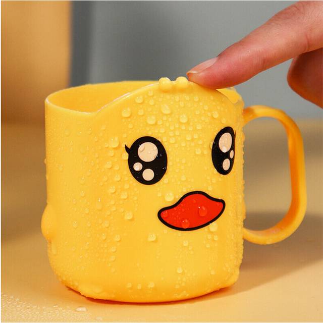 (a-a) Small Children Bathroom Tumblers Plastic Mouthwash Cup Water Mug Home Travel Solid Color Toothbrush Holder Cup Drinkware Tools