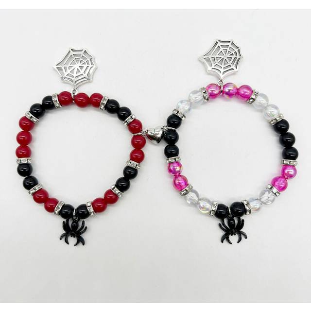 (1) 2Pcs Halloween Spider Bracelet For Women Men Magnetic Heart Couple Personality Bangles