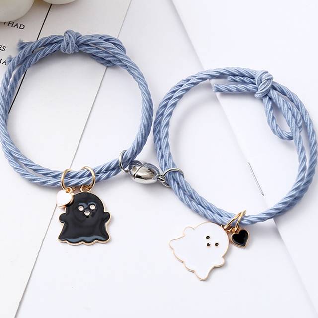 (A4) 2Pcs Halloween Spider Bracelet For Women Men Magnetic Heart Couple Personality Bangles