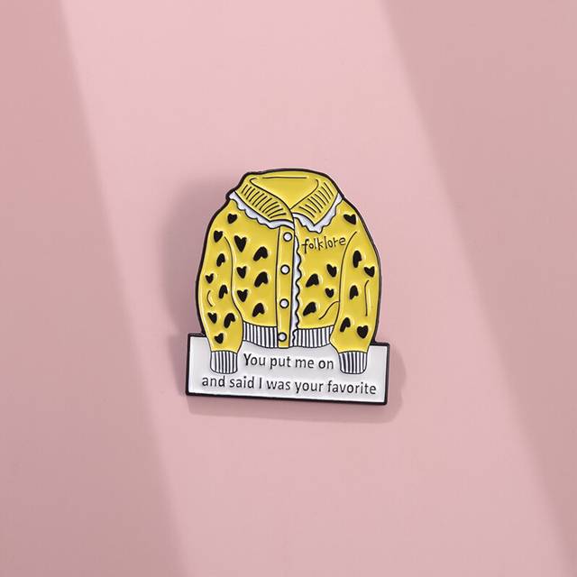 Creative Yellow Sweater Badge Taylor Swift Music Badge Folk Story Brooch For Fans