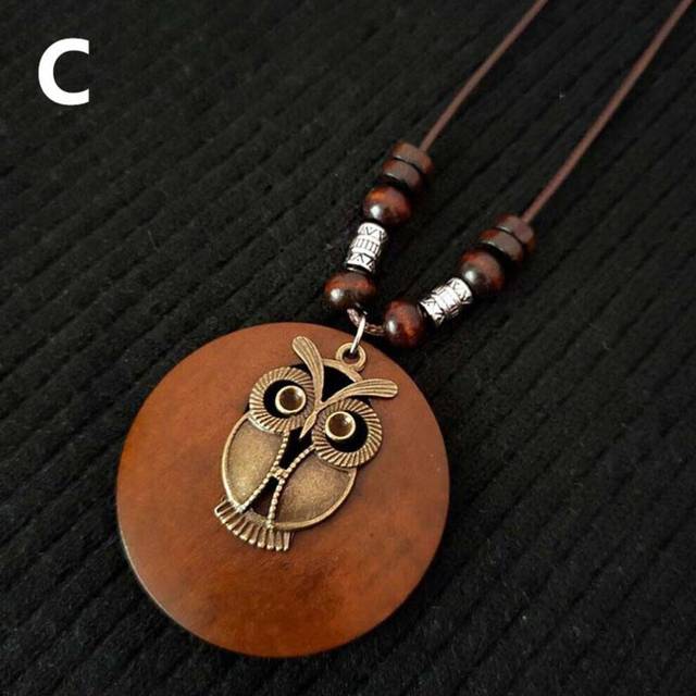 (C) 1PC Leaves Long Chain Choker Beaded Pendant Wooden Necklace Gift Ethnic Style Jewelry Vintage