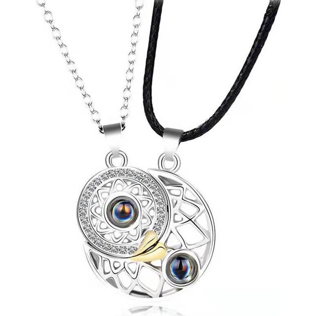 (SILVER PLATED) Superior Sense Sun and Moon Lovers Magnetic Men's and Women's Necklace Niche Design Alloy Chain