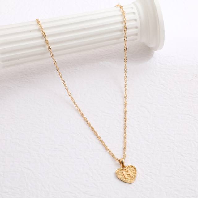 (581860H) A-Z 26 Initials Name Necklaces Heart Pendant Letter Alphabets Necklace