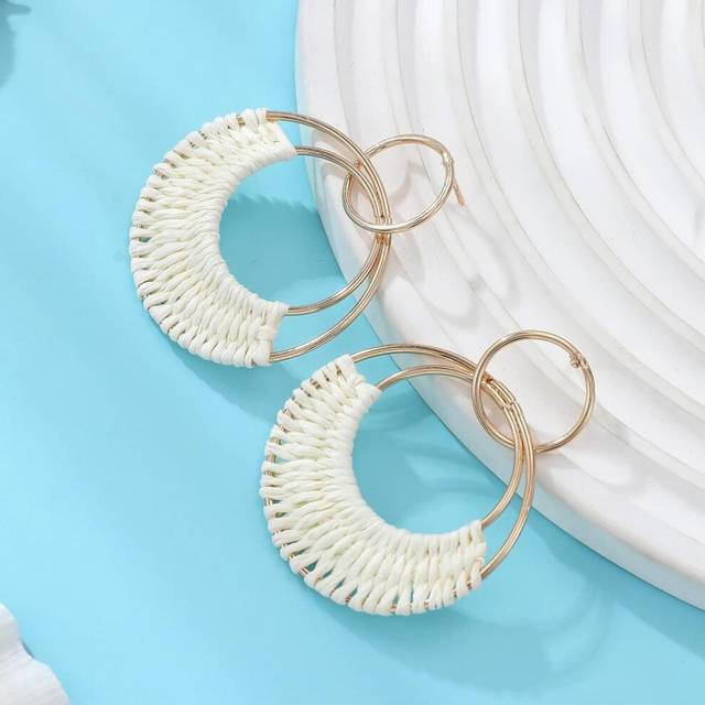 Rattan Weave Earrings Boho Summer Raffia Hoop Dangle Earrings For Women Girls Bohemian Round Drop Earrings Party Jewelry Gifts white