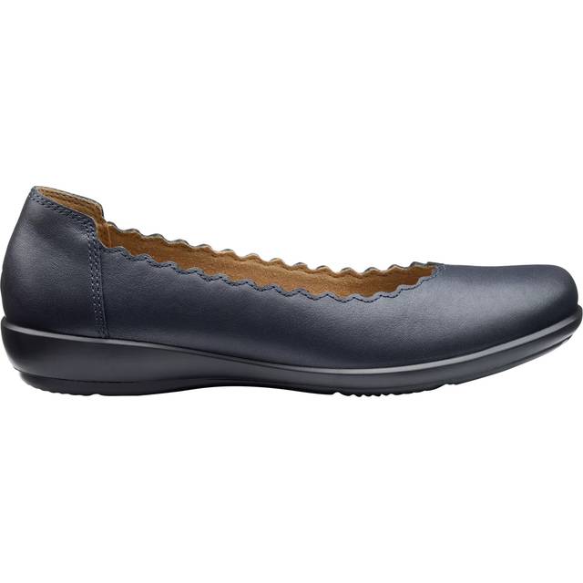 Hotter Eider Wide Fit Leather Scallop Ballerina Pumps