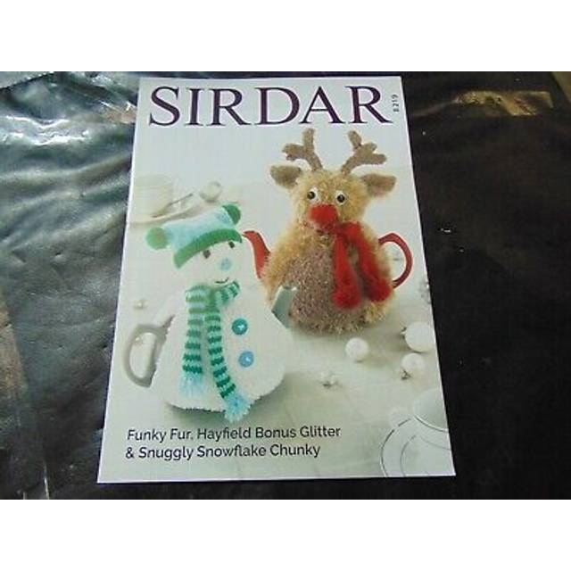 Sirdar chunky knitting pattern 8219 christmas teacosies 2 designs