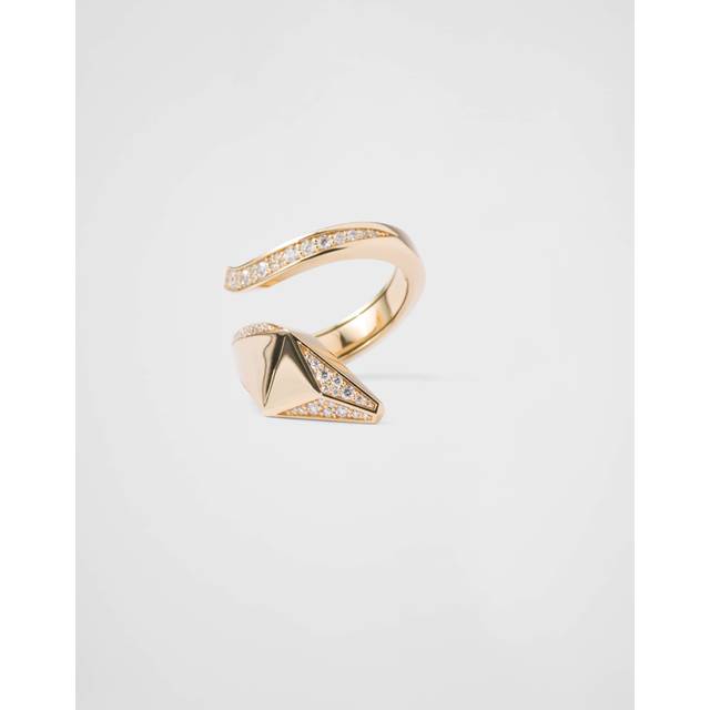 Eternal Gold snake ring in yellow gold and diamonds