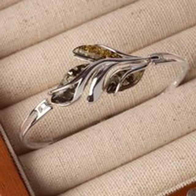 John Greed Tempest Wald Silver Green Amber Leaf Bud Bangle For Women - green/silver