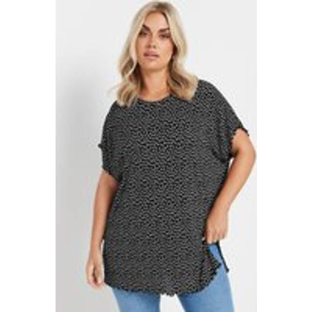 Yours Curve Black & White Polka Dot Print Plisse Tshirt, Women's Curve & Plus Size, Yours - 26-28