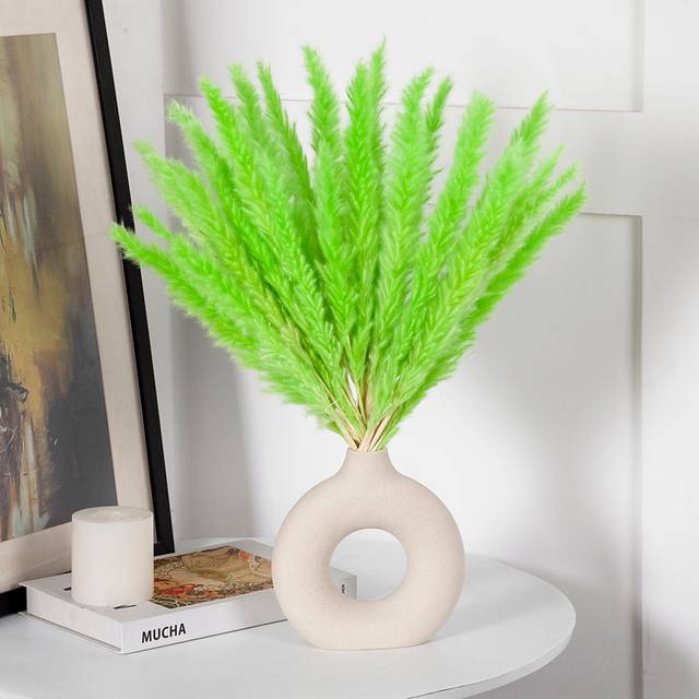 Pampas Grass - Green (60cm H x 5cm W x 5cm D)