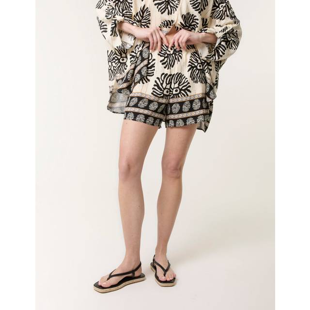 Elasticated Shorts - L/XL / BLACK