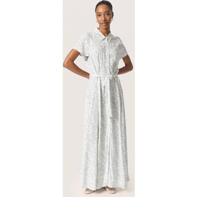 Arjana Belted Shirt Dress - Silver Blue Stroke Print - Copenhagen-based brand Soaked In Luxury champions sophisticated yet accessible style, delivering a range of wardrobe staples each season that showcases the label's refined design aesthetic. Minimalistic every day basics, flowing feminine dresses and tailored workwear are at the core of each collection, all crafted with the purpose of transcending seasons so you get more out of your favourite pieces.