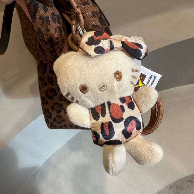 Leopard Cute Print Kitty Plush Doll Keychain Trendy Black Leather Bag Pendant 15cm
