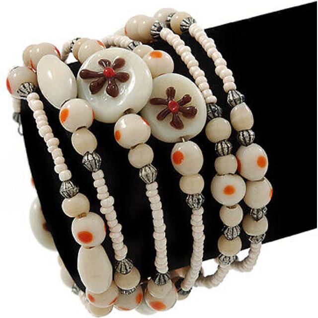 Vintage style 'daisy' glass&ceramic bead coil flex bracelet - light cream