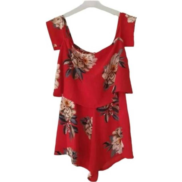 Missguided red floral playsuit gorgeous red one piece playsuit uk 8 eu 36