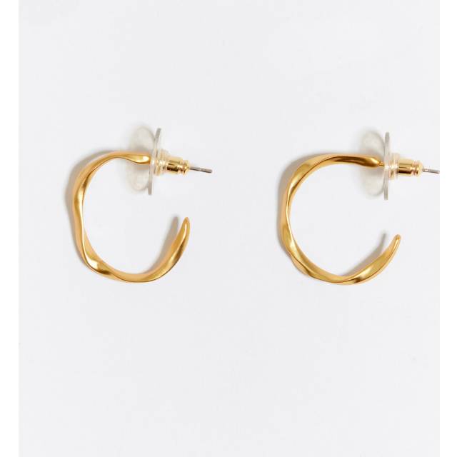Golden irregular hoop earrings - GOLD - UN