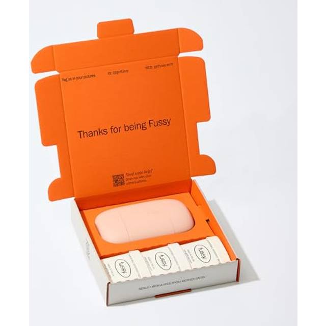 Fussy - Natural Refillable Deodorant - Aluminium Free - 24 Hour Protection - Floral Scent (3 x 40g) & Blush Pink Case - Cedar, Cinnamon and Patchouli