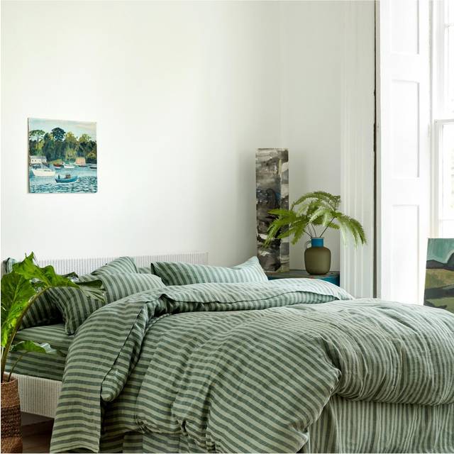 Pine Green Pembroke Stripe Linen Blend Fitted Sheet | Single | Piglet in Bed