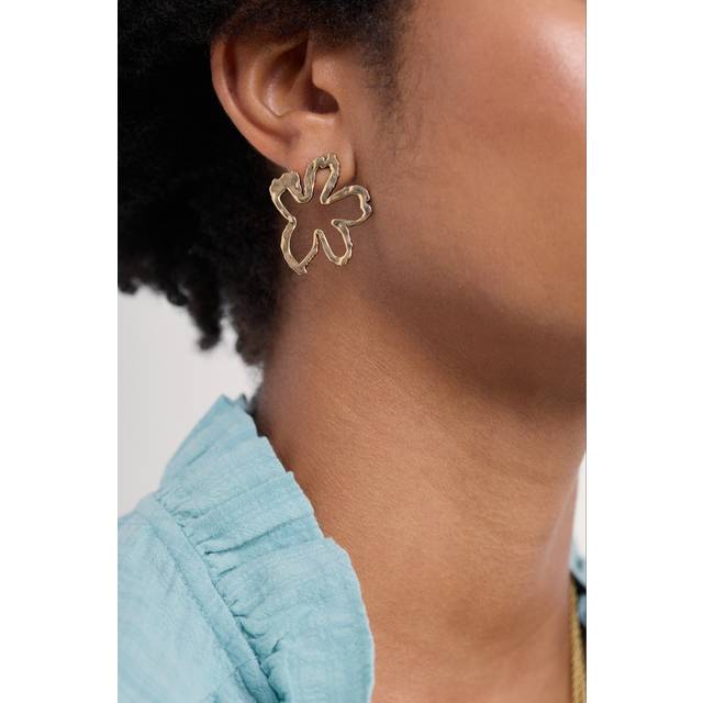 Anneal Gold Tone Flower Earrings - Antique Brass