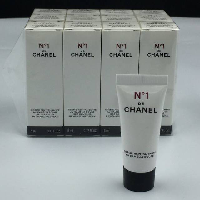 2 x chanel no1 de chanel red camellia revitalizing cream 5ml ( 100% authentic )