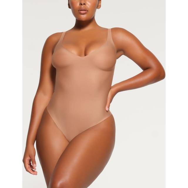 SKIMS Unlined Plunge Thong Bodysuit | Medium Neutral | 2XS | SKIMS Body - Sienna