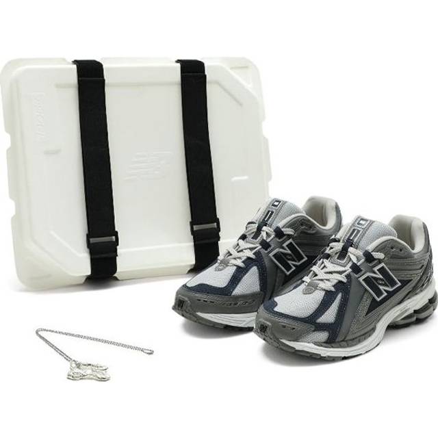 New Balance 1906R with box 'Grey Navy' M1906RC(S-BOX) - Grey/Navy/White - 8.5
