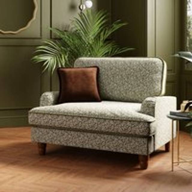Beatrice Chartwell Leaf Snuggle Chair - Olive