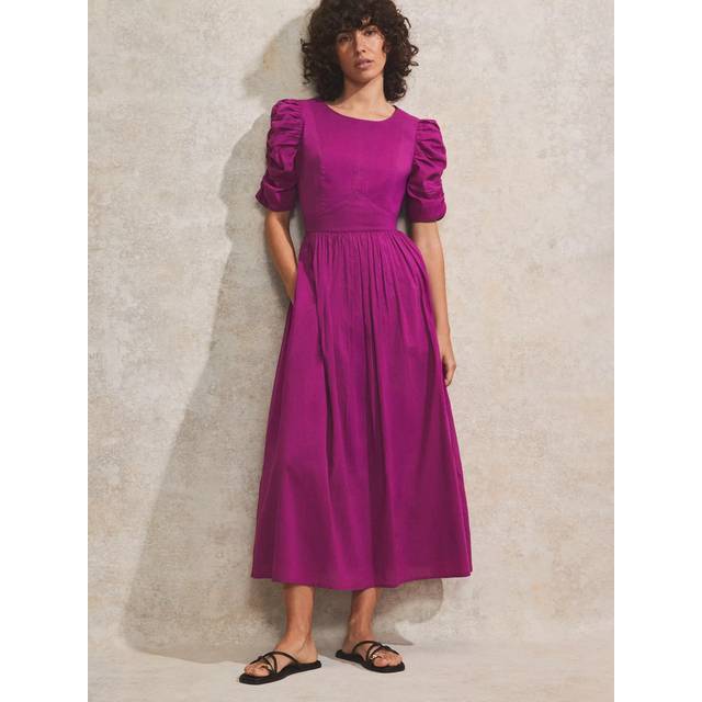 Gathered Flared Dress - Magenta - Best friends Rosie and Zoe launched Ro & Zo together in 2021 with a mission to design timeless staples that transcend styles and seasons. The brand offers a range of statement occasionwear, comfortable knits, everyday denim pieces and more, all proudly finished to have you look and feel your best no matter the occasion.