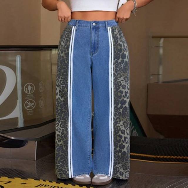 SHEIN Plus Size Casual Color Block Leopard Patchwork Jeans