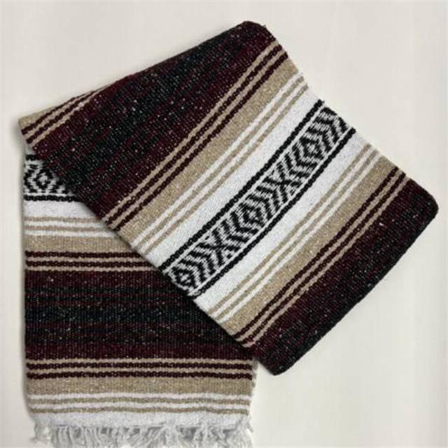 Maxam GFMBLWINETN 72 x 48 in. Handwoven Mexican Blanket, Wine & Tan