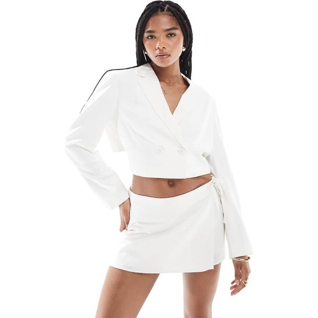 Stradivarius Linen blend cropped blazer with tied back White XS