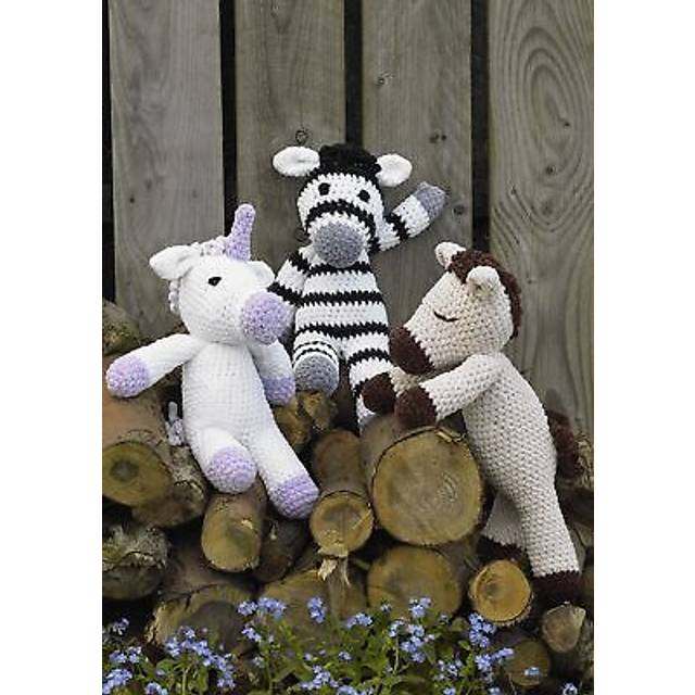 James Brett Chunky Crochet Pattern â Horatio Horse, Ursula Unicorn & Zachary Zebra JB933