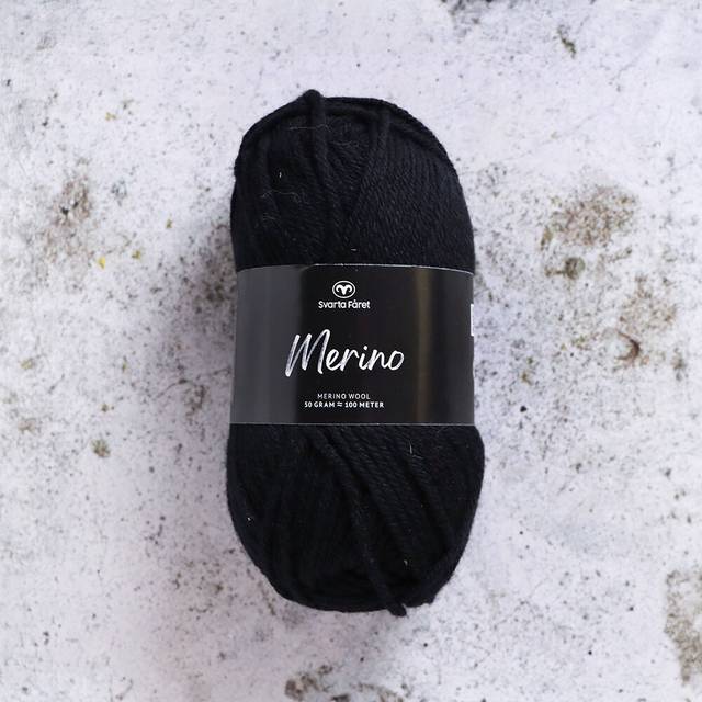 Svarta Fåret Merino Garn 301 Svart