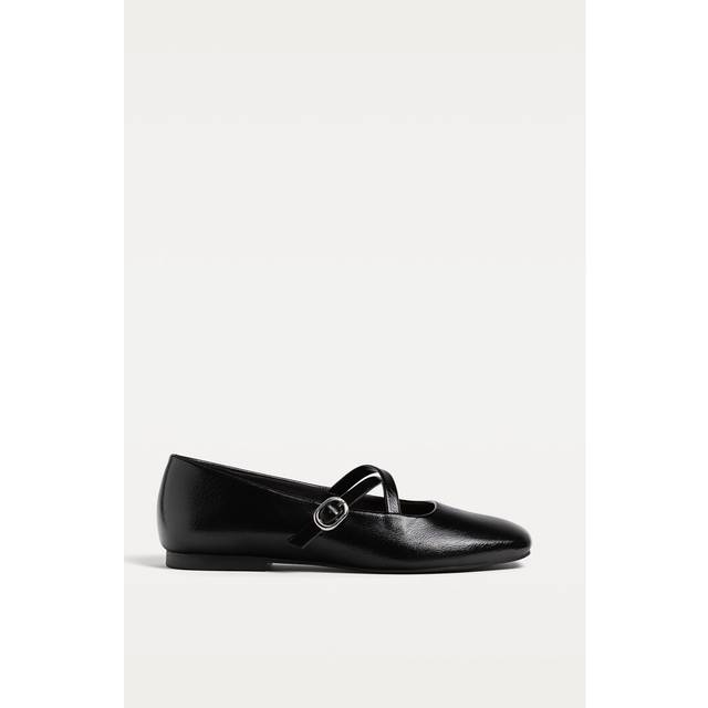 Stradivarius Ballet flats with crossover straps BLACK 2