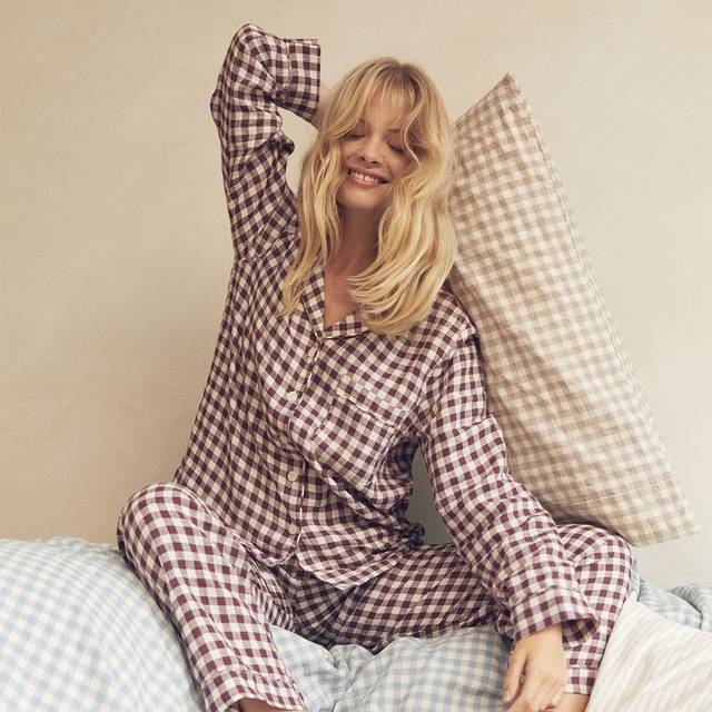 Piglet in Bed Gingham Linen Blend Long Pyjama Set