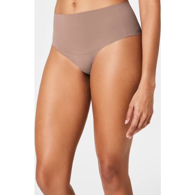 Spanx – Undie-dectable – Beige tangatrosor-Naturlig