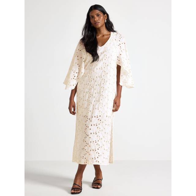 Maxiklänning med broderie anglaise