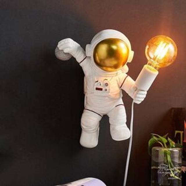 Aiperq - Children's Wall Lamp with Switch and Plug, Modern Indoor Lamp, Designer Night Lamp for Bedroom, Decorative Astronaut Night Lights for Boys