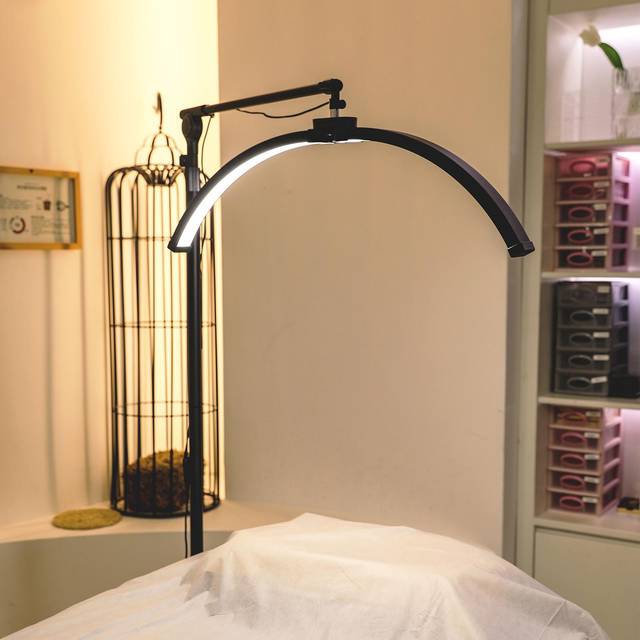 308LED 28 inch U-shape Floor Beauty Lamp Nail & Lash Moon Lamp Three Color Temperatures and Ten US svart