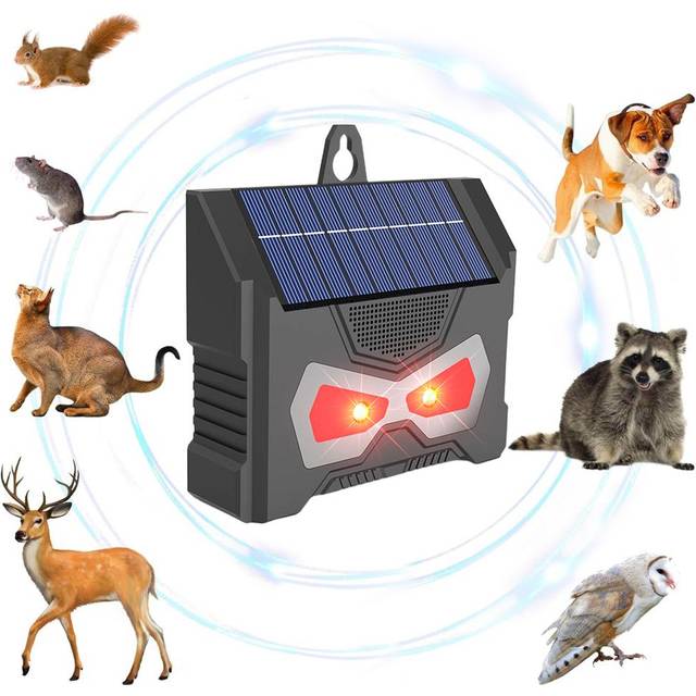 Solar Animal Repellent Tool Waterproof Ultrasonic Raccoon Repeller with LED Flash Lamp black
