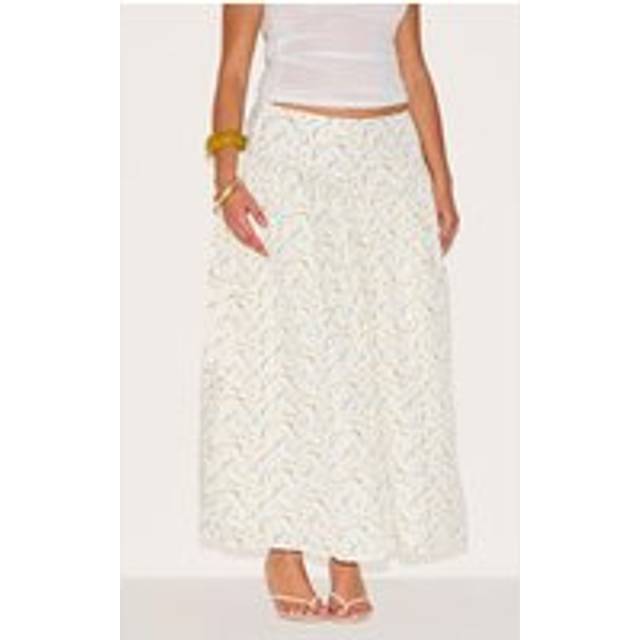 Plus White Ditsy Floral Print Volume Maxi Skirt, White - 18