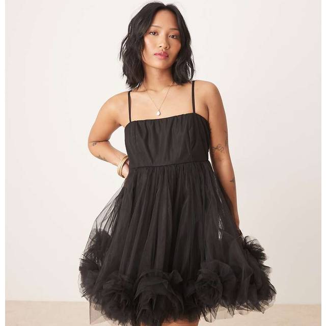 Lace & Beads Petite – Svart miniklänning i babydoll-modell med ballongfåll-Svart/a